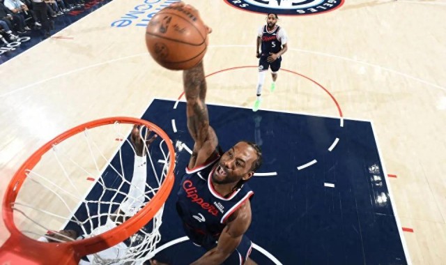 开云体育下载-正负值比肩得分！20中15爆砍45+5+5，球迷：效率惊人，正负值吓人