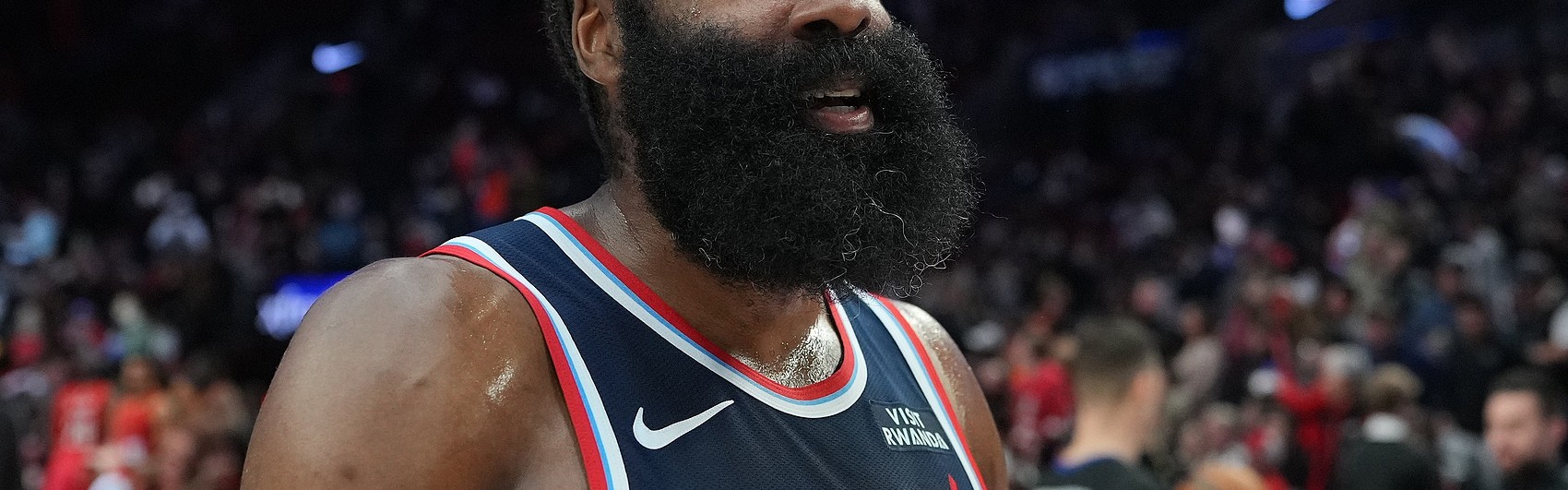 开云app-2年8000万别人抢着给！哈登跳槽只为未来保障 骑士一跃为争冠大热